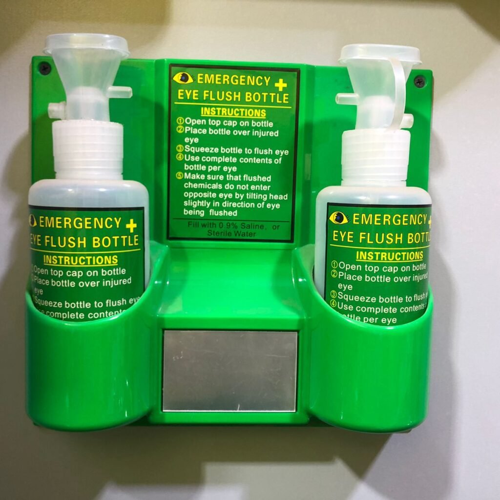 EYE WASH EMERGENCY EYE FLUSH BY SILVER STRING SAFETY NATIONWIDE DELIVERIES PAKISTAN (2)