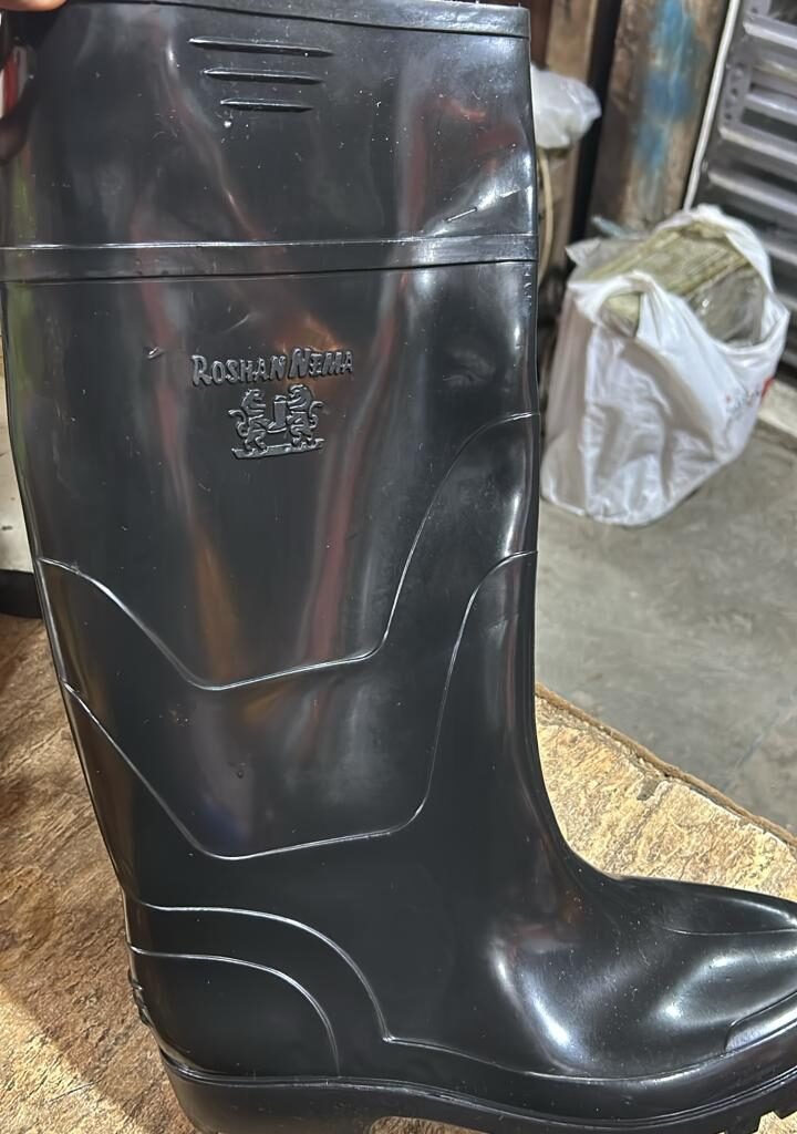 roshan nema safety boots china rubber by silver string chemicals safety pakistan nationwide delivery